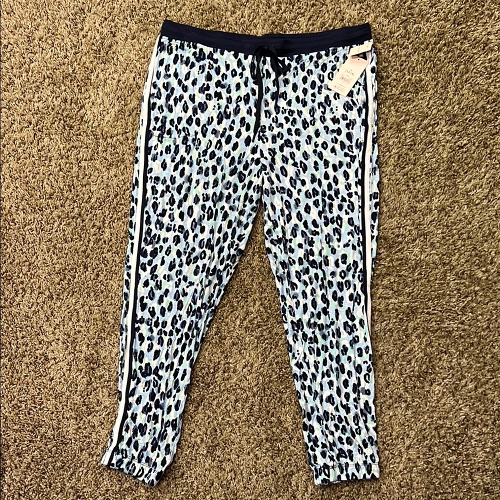 Secret Treasures Leopard Print Track Pants - Black and White